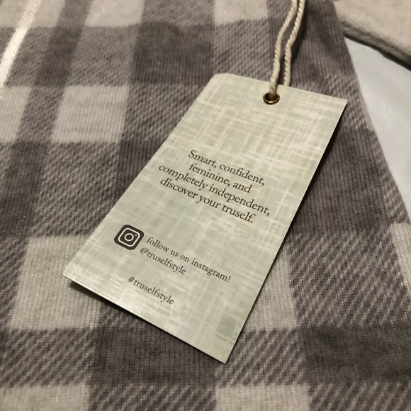 NWT Tru Self Women’s Long Sleeve Open Front Hooded Gray & White Plaid Cardigan M - Picture 2 of 10